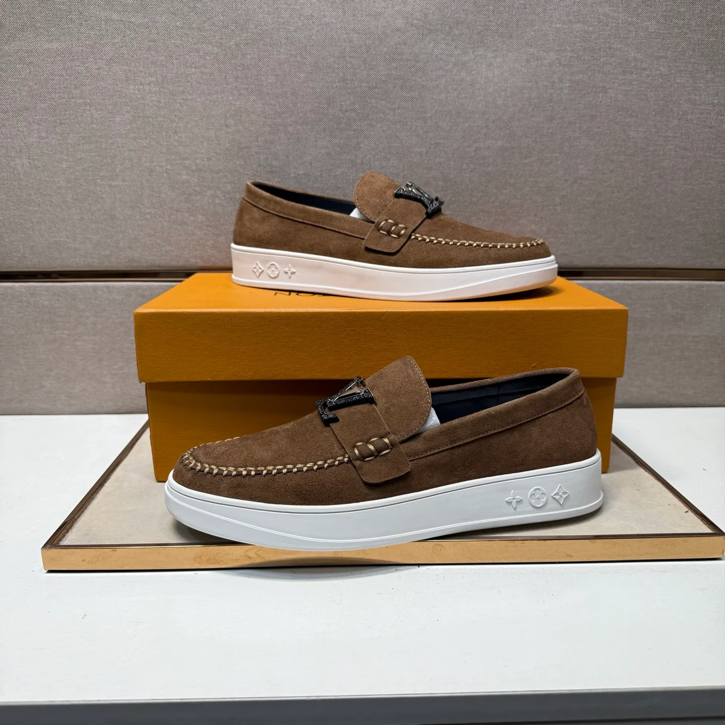 Men's men's shoes 💰pp442【LV～】men's casual shoes 2025z cabinet sales simultaneously 🔶Size: 38-44#️⃣ 🔷3 colors🔜The upper is made of multi-material splicing ➕Genuine leather lining, comfortable and breathable, sole: original comfortable and wear-resistant outsole, ⚠️real thing📱photographed🎬real thing is better📢📢📢